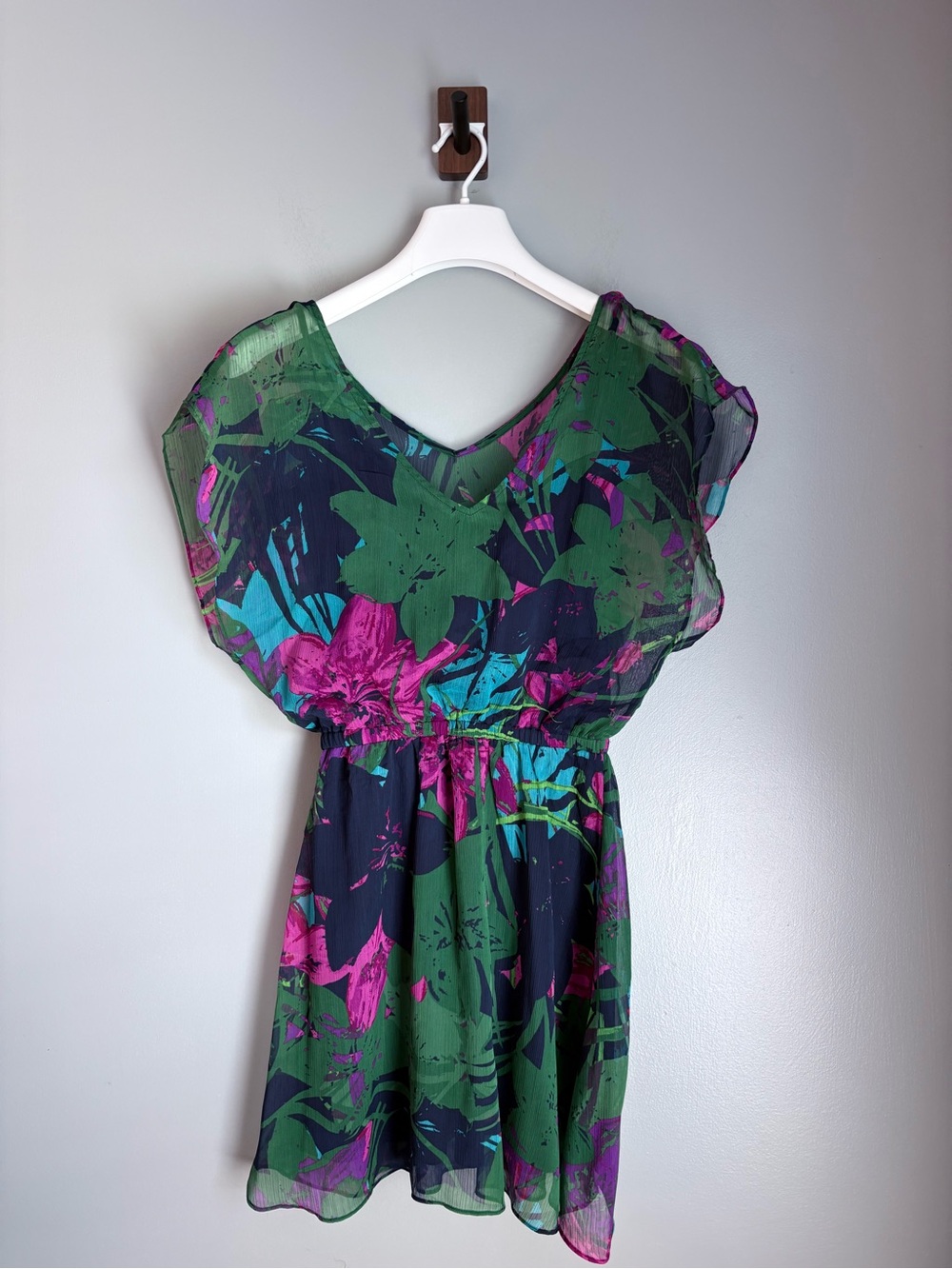 Express Womens S Floral Chiffon Mini Dress Elastic Waist V Neck Green Magenta